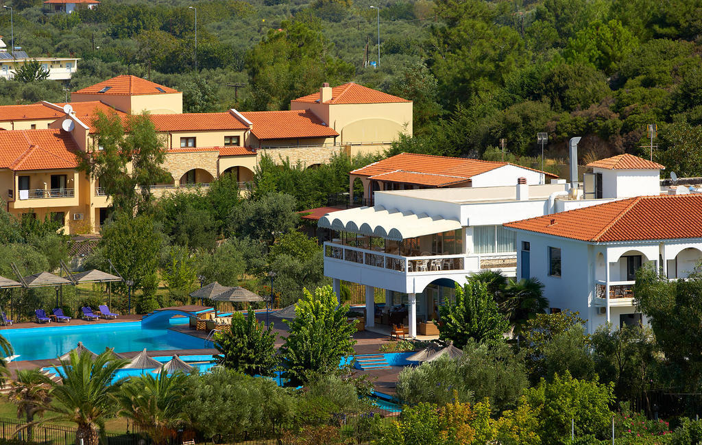 Kamari Beach Hotel Potos Exterior foto